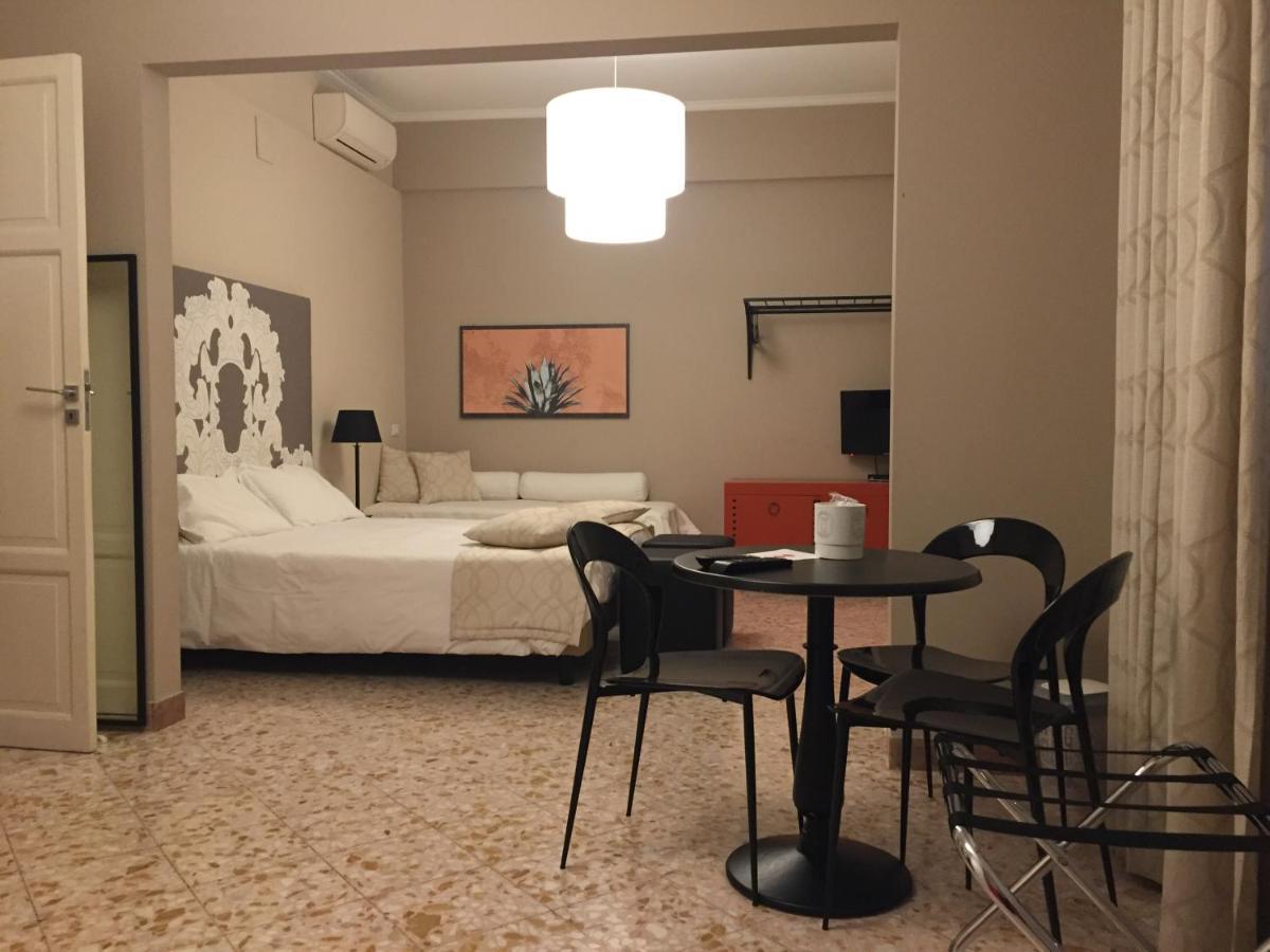 Due Cani Apartment Palermo Ngoại thất bức ảnh